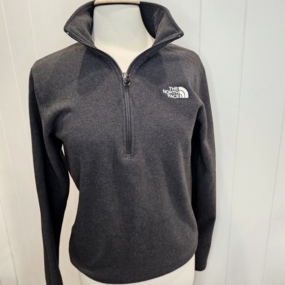 Other - North Face Men's Grey Quarter Zip Pullover Size Small Outdoors Sporty